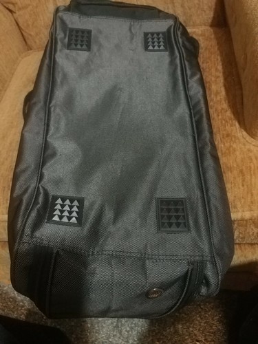 K-Cliffs 20" Fashionable Flowers Pattern Training Duffel sport Bag estate find - Picture 7 of 7