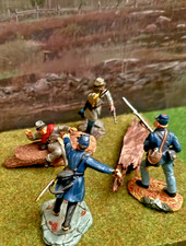 Britains Union Officer And Infantry Charging Wounded Rebal And Col. Oates