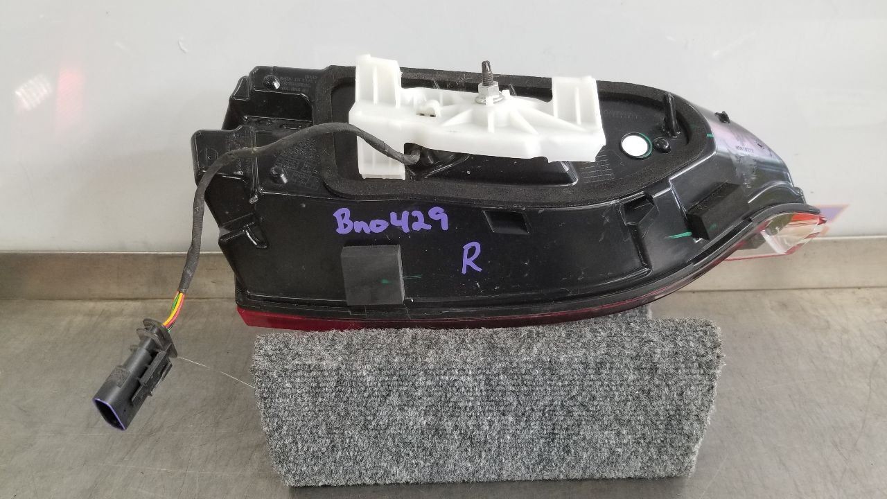 Maserati Grecale 2023-2023 RIGHT Tail light