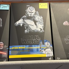 Hot Toys Star Wars Clone Wars CLONE COMMANDER WOLFFE 1/6 BRAND NEW US SELLER