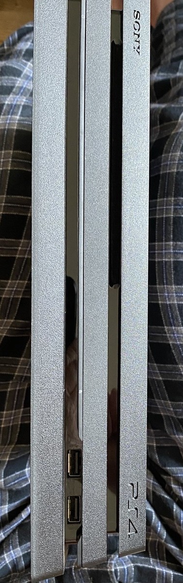 Mint CUH-7116B Ps4 Pro 4K PlayStation Console 2160p DS4