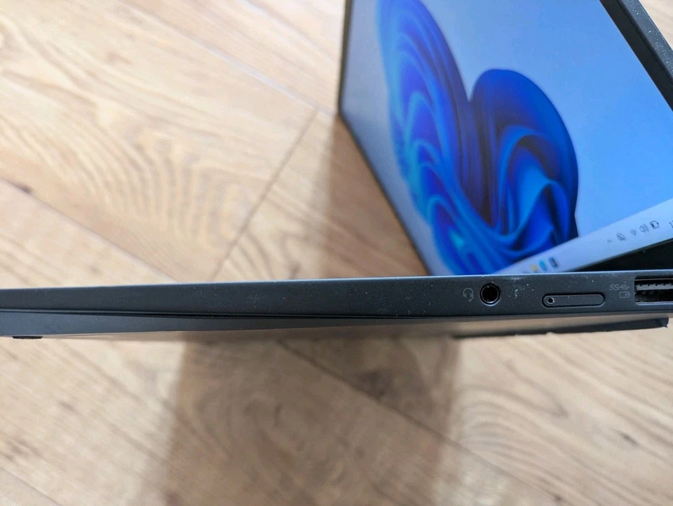 Lenovo ThinkPad X1 Carbon G9 · i7-1165G7 · 16GB · 256GB, photo 4 of 5