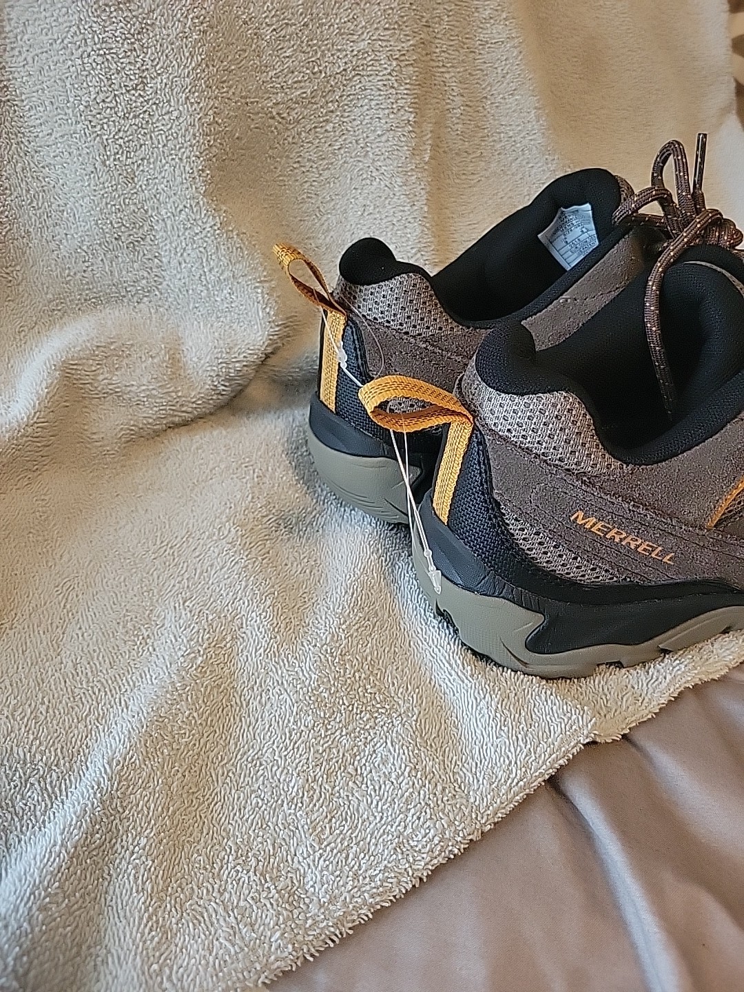 Scarpe da trekking Merrell Boulder uomo taglia 9 J09583 NUOVE