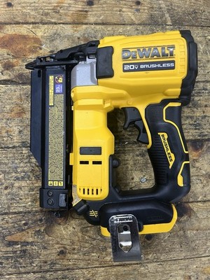 DEWALT DCN623 20V MAX Brushless 23GA Pin Nailer Battery Li-Ion Yellow/Black