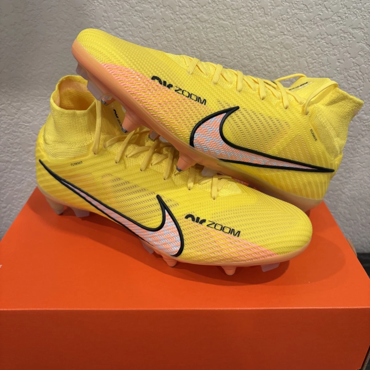 Preços baixos em Nike Zoom Mercurial Superfly 9 Elite SG Pro AC