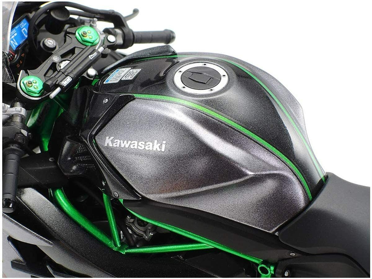 Tamiya 1/12 kit Kawasaki Ninja H2 CARBON motor cycle Model Tamiya 1/12 kit Kawasaki Ninja H2 CARBON motor cycle Model
