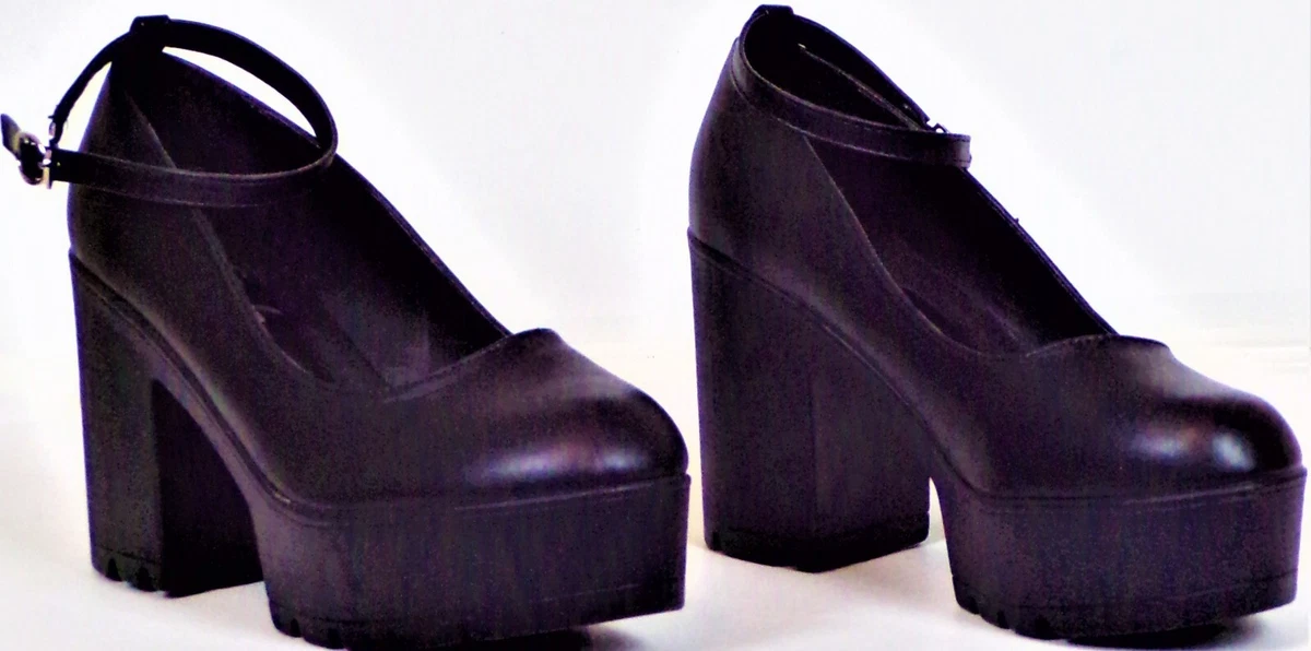 Size 11 platform clearance pumps