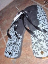 ATSC  SANDALS / FLIP FLOPS / THONGS  BLK/GRAY  SIZE XL, NEW WITH TAGS