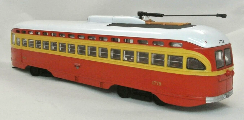 Corgi Classics 55003 St Louis Public Service City Transit - PCC Street Car 1779 - Image 2 of 4