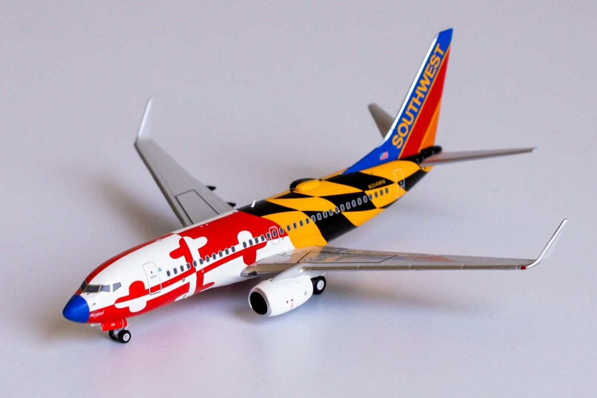 サウスウエスト航空 737-700 N214NW 1/400 Southwest Airlines / Boeing B737-700 / N214WN / 77008 / 1