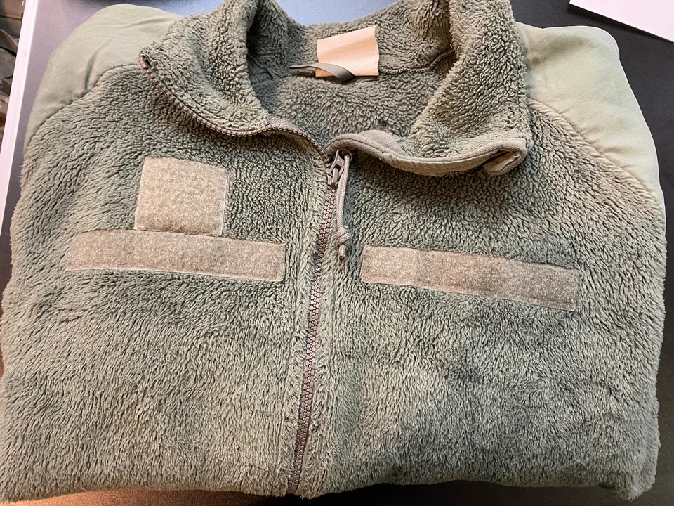 Orig. Chaqueta polar Polartec del ejército de Estados Unidos clima frío Gen III ACU usada varias tallas Foto 3 de 4
