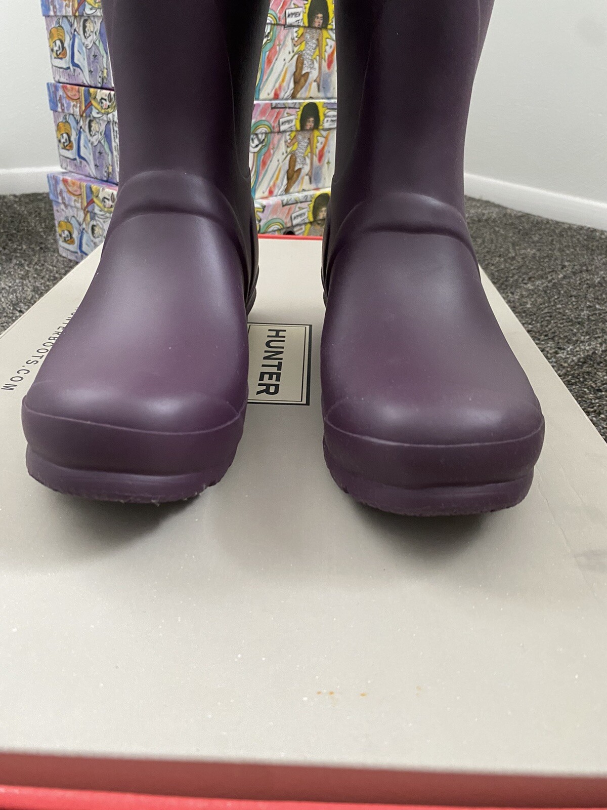 Women's Hunter Rain Boots Size 7 - Waterproof & Stylish-image