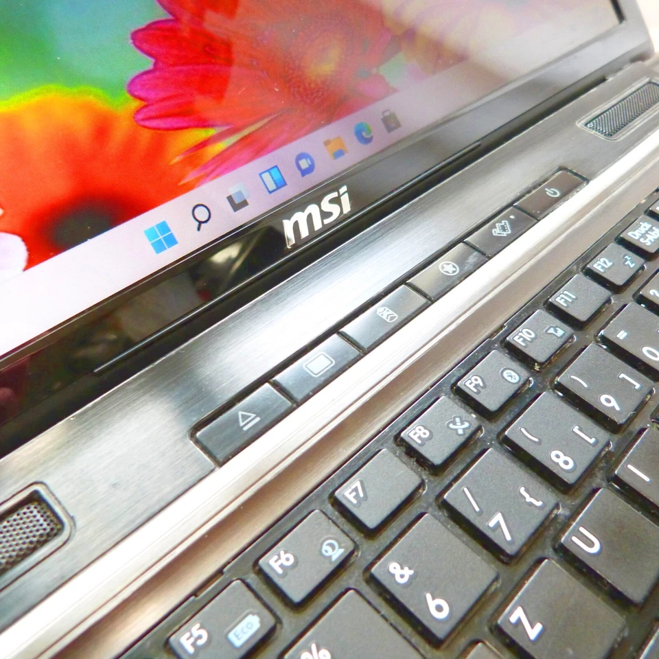 MSI GE620 15 Zoll l 8GB RAM NEU l Windows 11 SSD l QUAD i7 l GeForce USB3 HDMI - Bild 4 von 4