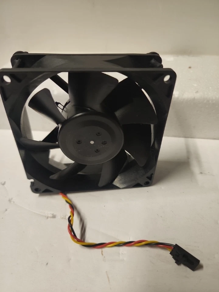 Dell XPS 600 G4 Gen 4 Nidec BETAV TA350DC Computer Cooling Fan in Good Condition - Image 2 of 3