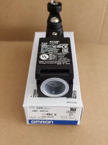 1PC Omron D4N-2BLE Travel switch New