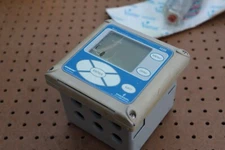 ROSEMOUNT ANALYTICAL 1056-02-20-32-AN-UL LIQUID ANALYZER