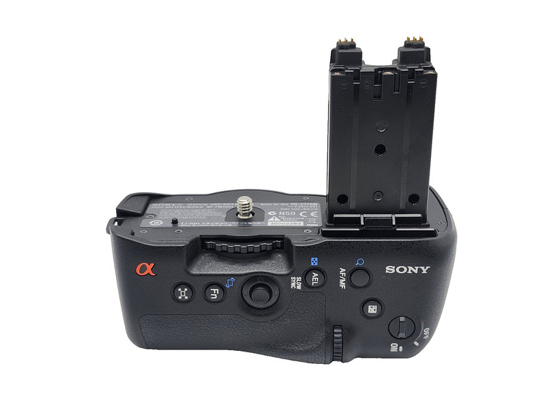 Sony Original VG-C77AM Vertical Battery Grip for Sony A77 0253787