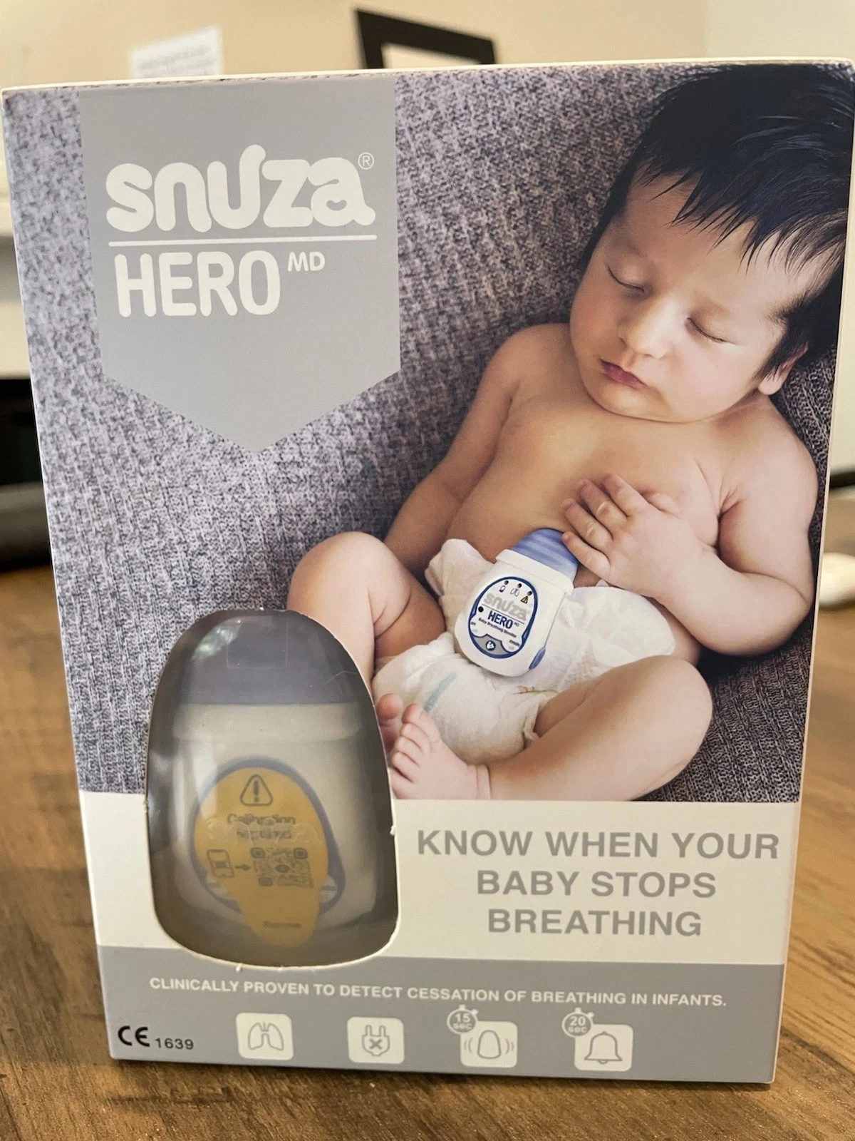 SNUZA HERO Baby Movement Monitor CORDLESS PORTABLE Breathing Sensor Nappy Alarm.