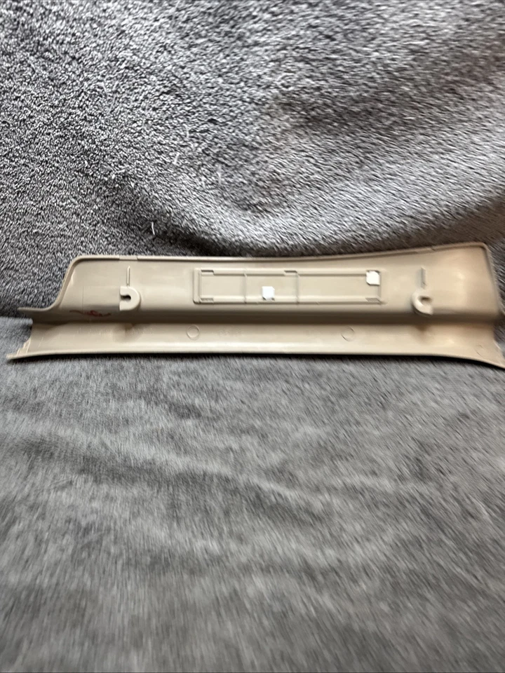 Lexus LX470 2000 moldura, placa de umbral de puerta trasera izquierda, bronceado 67918-60040 Foto 3 de 4