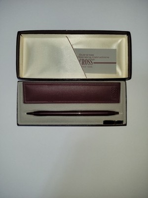 Cross 2242 Ladies Century Burgundy Pen w/Gold Trim