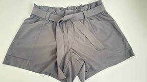 Athleta Belted Taupe Short, Size 12 NWOT