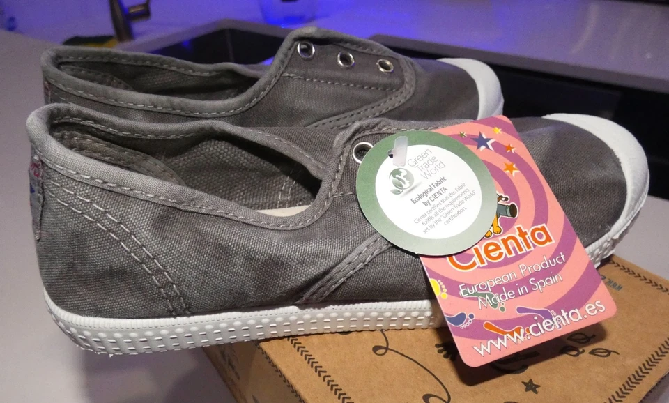 Cienta 儿童鞋 运动鞋 灰色 一脚蹬 无花边 学步儿童 EU 29 全新带盒 — 第 3/4 张图片