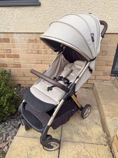 Great Condition EggZ Stroller Pushchair Colour Feather