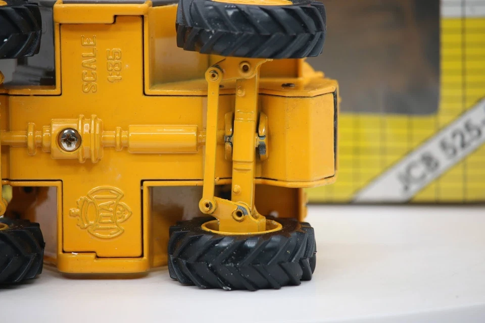 JCB 525-58 Telescopic Loader  1:35 Scale REF. 245 JOAL Die Cast W/ Plastic Parts - Image 4 of 4