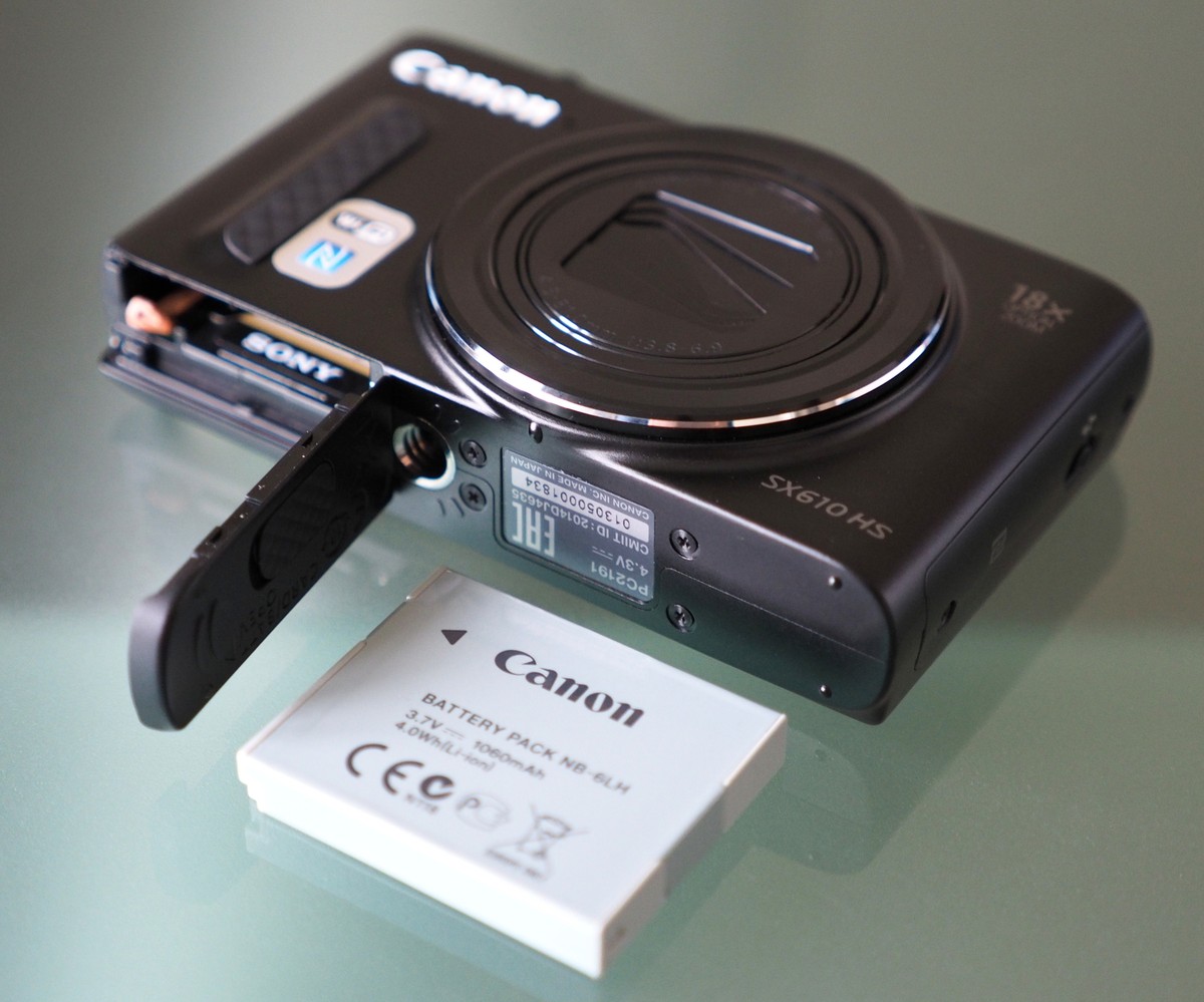 Canon PowerShot SX610 HS Digital Camera 18x Optical Zoom Canon PowerShot SX610 HS Digital Camera 18x Optical Zoom