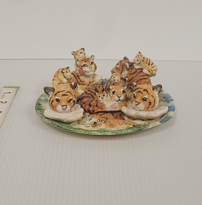 Miniature Tea Set Tigers