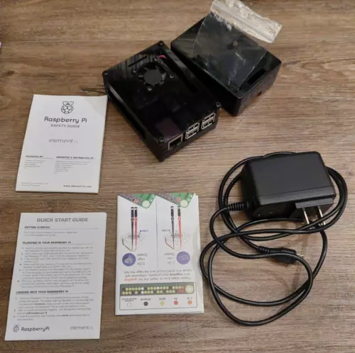 Raspberry Pi 3B + Waveshare Raspberry Pi QLED Touch Display Model 70H-1024600