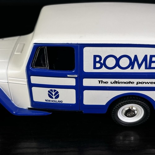 Speccast 1953 Jeep Panel Delivery Van "Boomer" Hew Holland 1:25 Scale - Picture 6 of 14