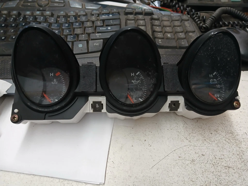 🥇91-96 MITSUBISHI 3000GT AGUA ACEITE TEMPERATURA BATERÍA MEDIDOR DE VOLTAJE OEM Foto 2 de 4