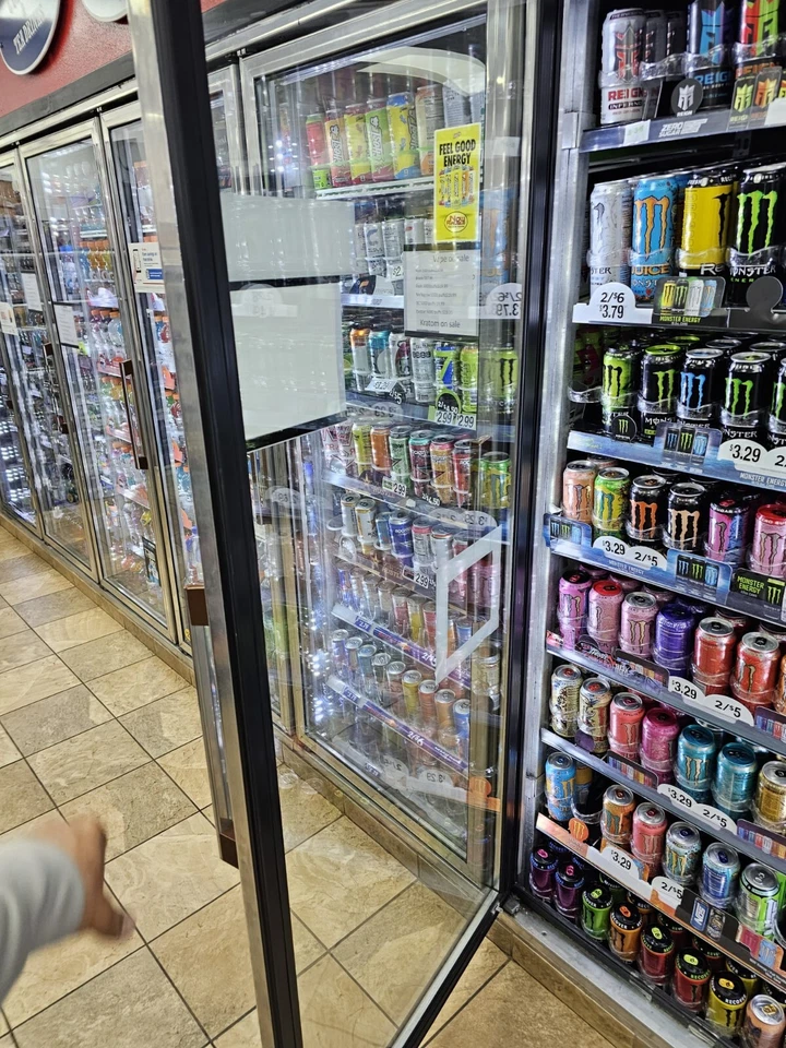 Puertas de vidrio para refrigerador comercial - se adapta a aberturas de refrigerador estándar Foto 3 de 4