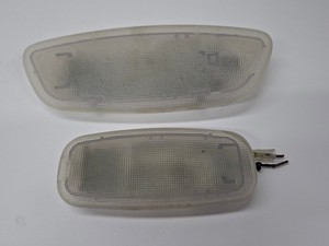 Mercedes W414 - Innenleuchte Leuchte Innenraumbeleuchtung 2St 2028200401 (02)