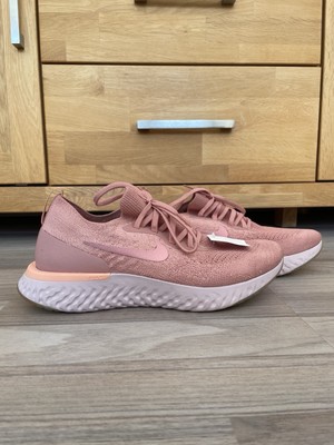 Nike Epic React Flyknit 2 Laufschuhe Größe 42