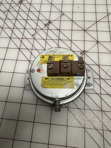 TRIDELTA Honeywell FS4135-119 Furnace Pressure Switch