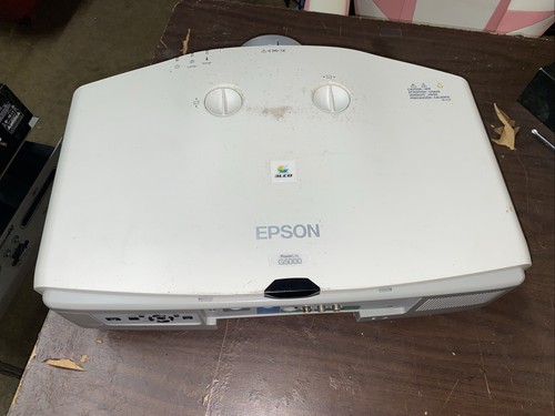 Epson PowerLite Pro G5000 LCD Projector H299A Aprox. 2200 Lamp Hours Used - Picture 3 of 6