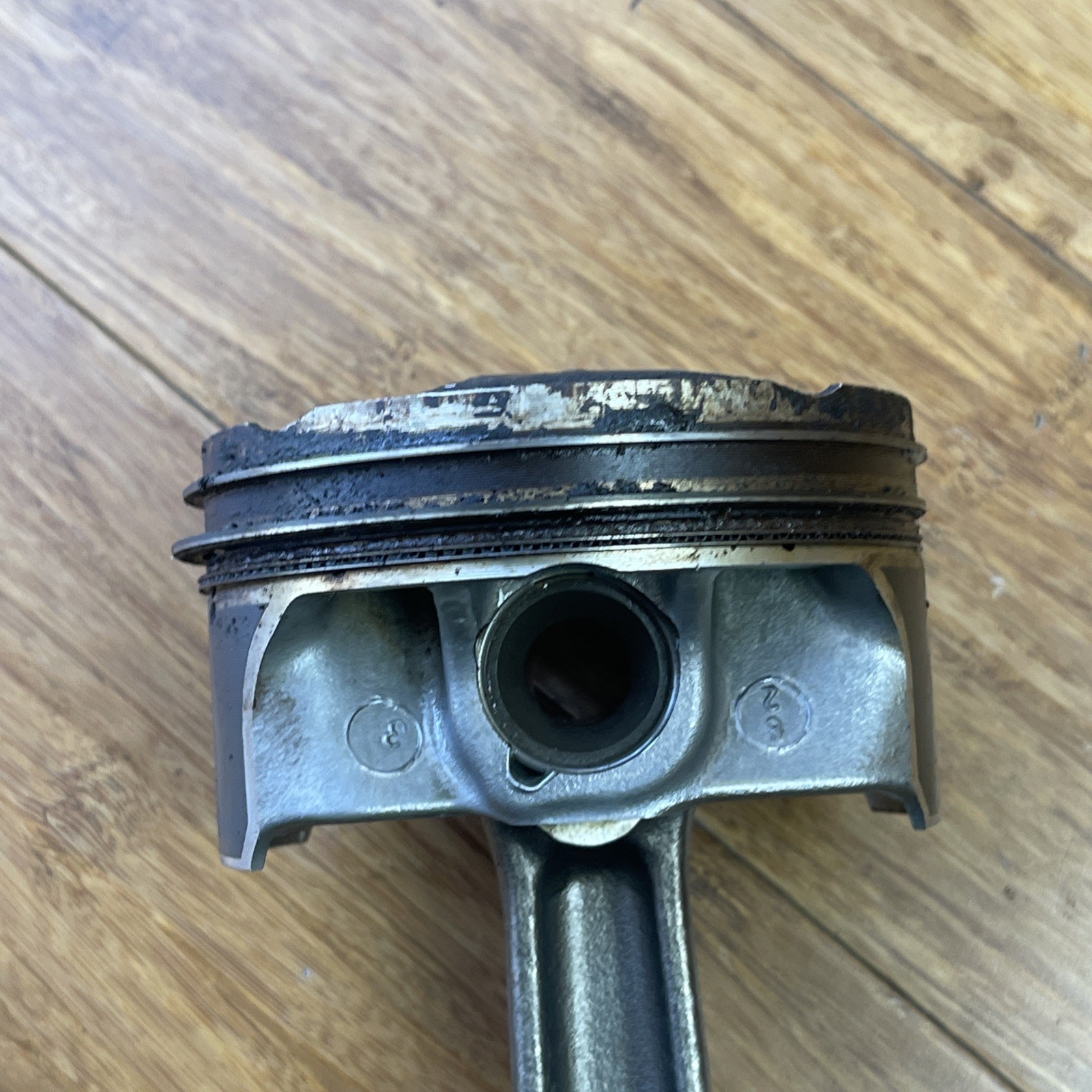 Maserati Levante 2014-2024 Connecting rod