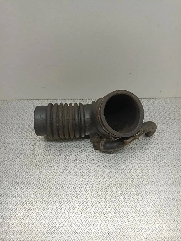 Tubo flessibile intercooler diesel Mitsubishi Space Wagon 1996 MD189847 TDR26775 - Immagine 2 di 4