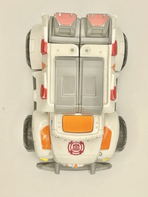 Transformers Rescue Bots Medix The Doc-Bot Action Figure Kids Ambulance 4.5''