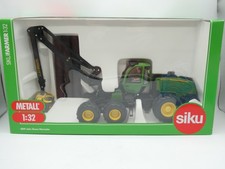 1.32 SIKU 4059 - John Deere Harvester / unbespielt in OVP