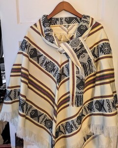 TEJIDOS DIAZ Wool Blend Poncho With Self Tie Scarf O/S Tribal Fish Ecuador Ivory