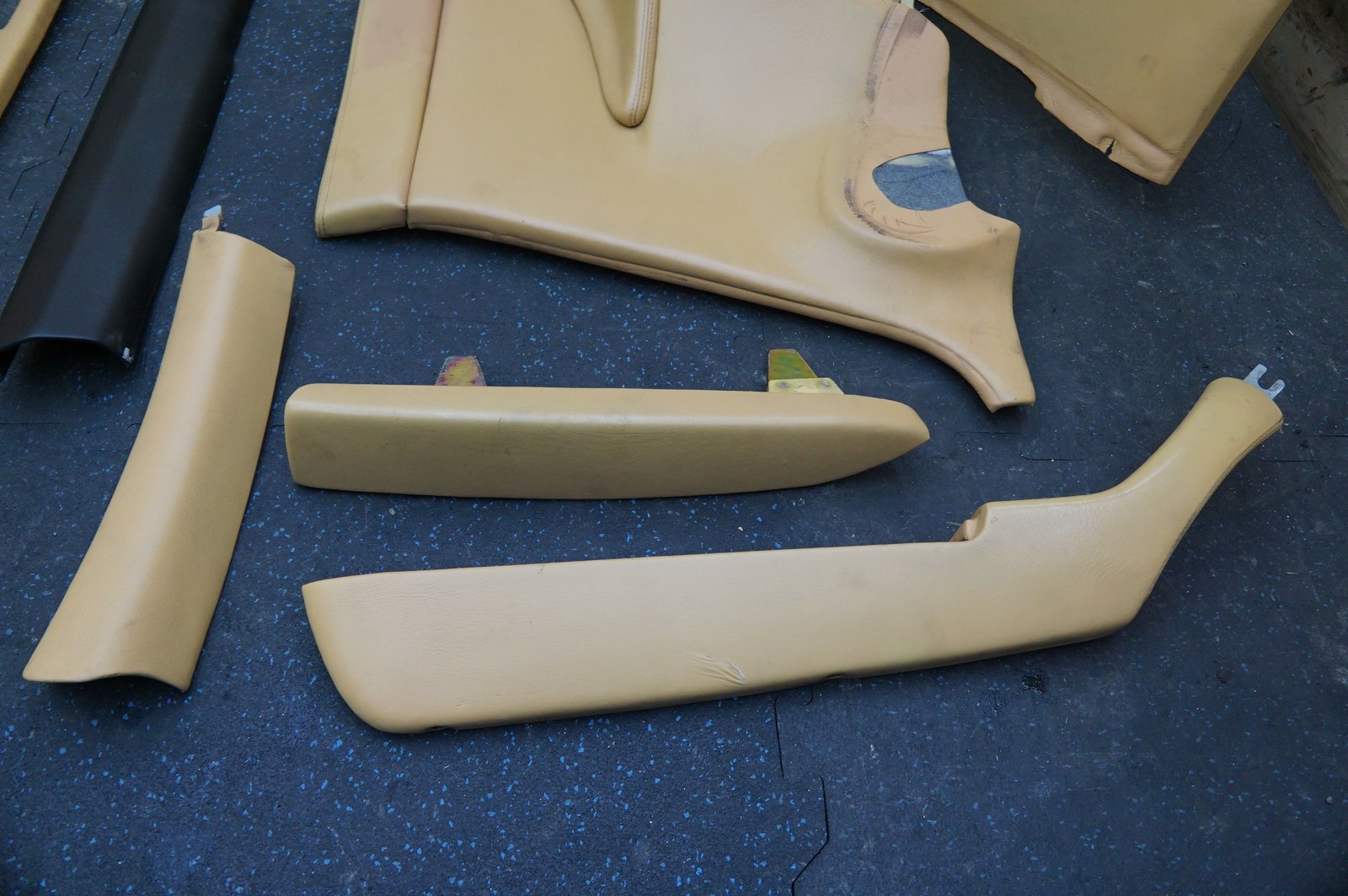 Set of 17 Interior Leather Trim Panel Cover Beige OEM Ferrari 456 M GTA 1999