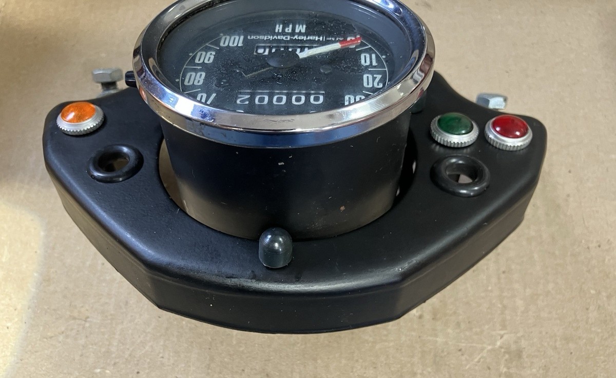1973-74 Aermacchi Harley Davidson SX350 complete speedo assy 67011