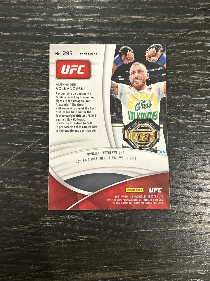 2021 Panini Chronicles Spectra UFC Alexander Volkanovski Silver Prizm Champion - Image 2 of 2