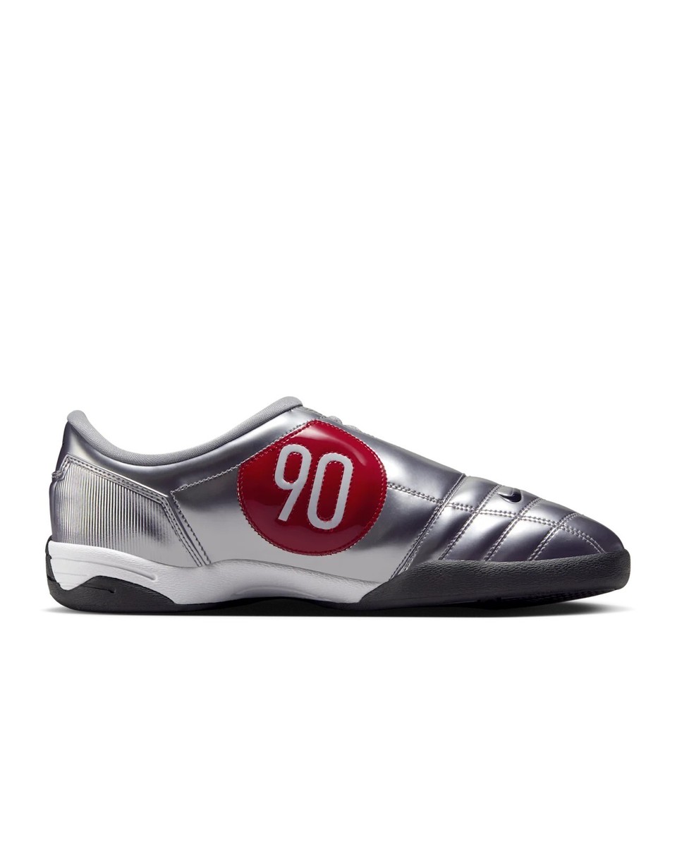 Size 11 - Nike Total 90 3 III SP Indoor Soccer Metallic