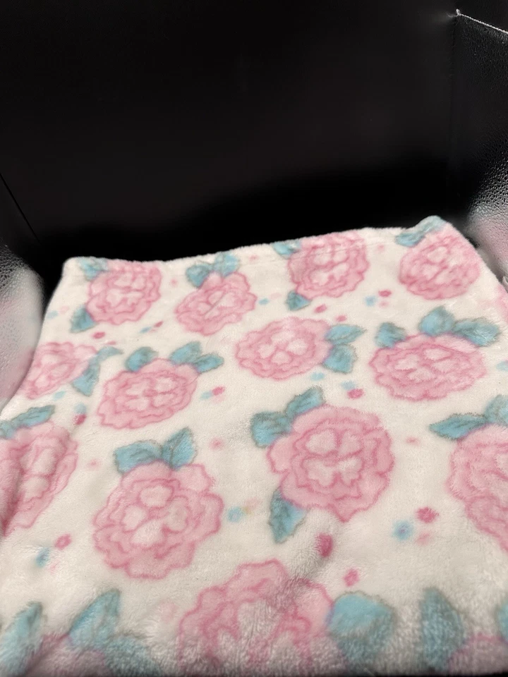 Baby Essentials De Colección Rosa Rosas Flores Floral Seguridad Bebé Manta Vellón 30” Foto 3 de 4