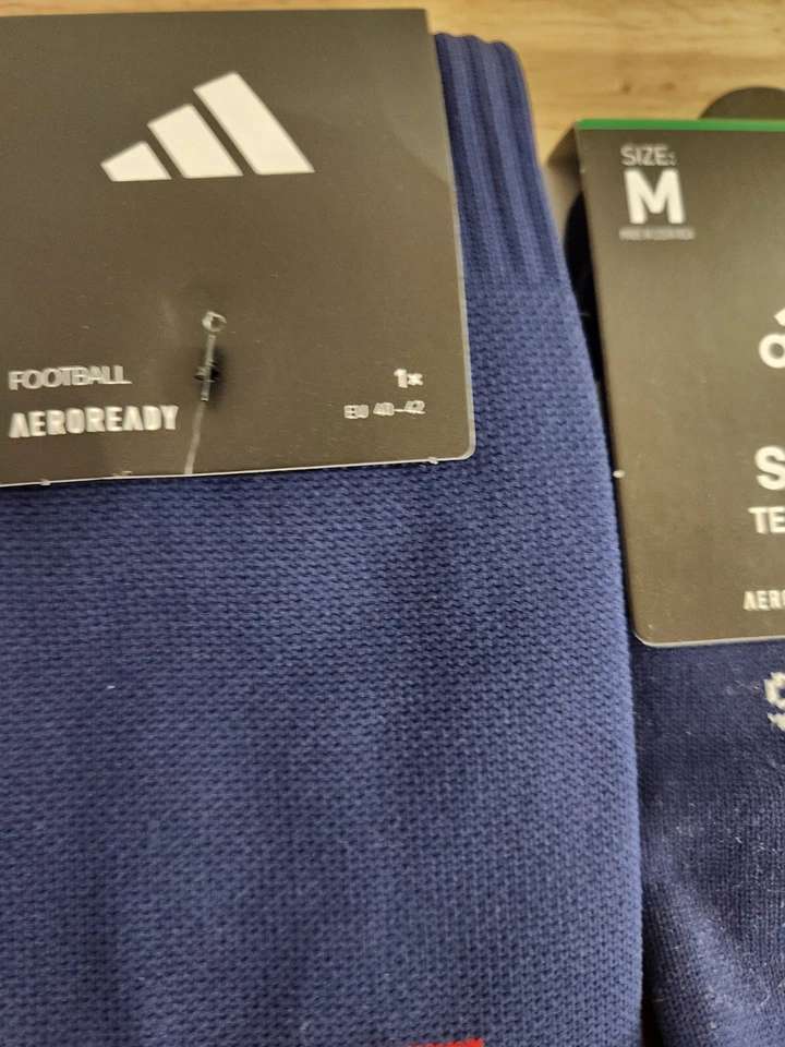 Lote de 4 pares de calcetines Adidas de béisbol softbol fútbol talla mediana. Venta al por menor $68 Foto 4 de 4