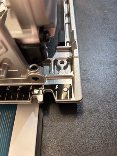 Makita DSS610 / DSS611 Adapterfuß / Kufenplatte für Säge für Makita Führungsschiene - Bild 6 von 13